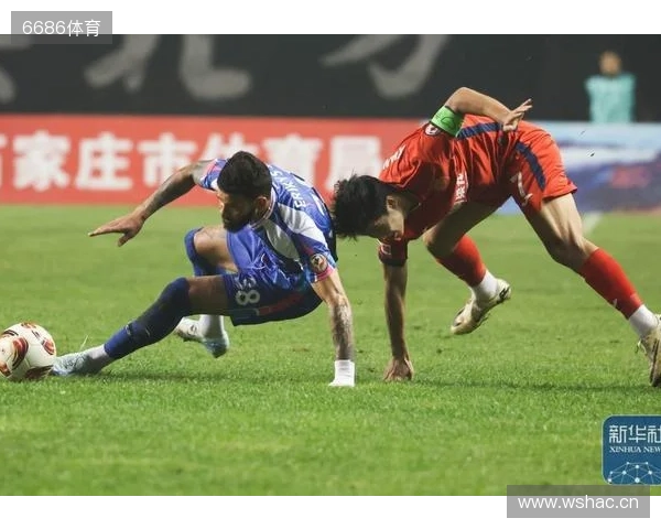 上海嘉定汇龙vs重庆铜梁龙首发：向余望出战，铜梁龙赢球就升超