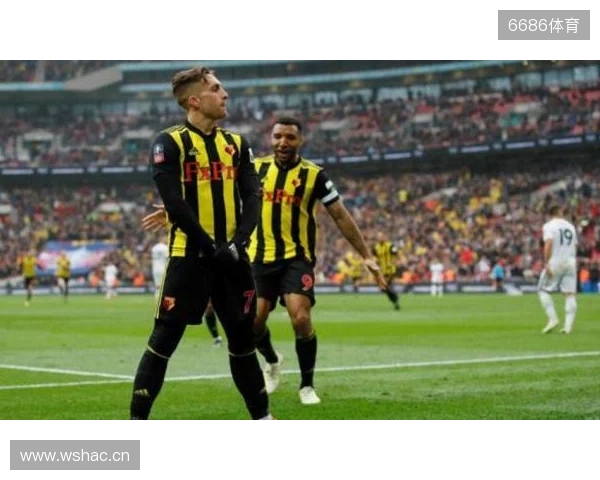 世体：巴萨不想让贝尔纳尔重蹈覆辙；球员团队冬窗会做评估