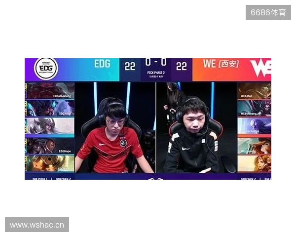 哥俩好！王钰栋评论蒯纪闻社媒 真帅兄弟；后者回复 你不在太孤单